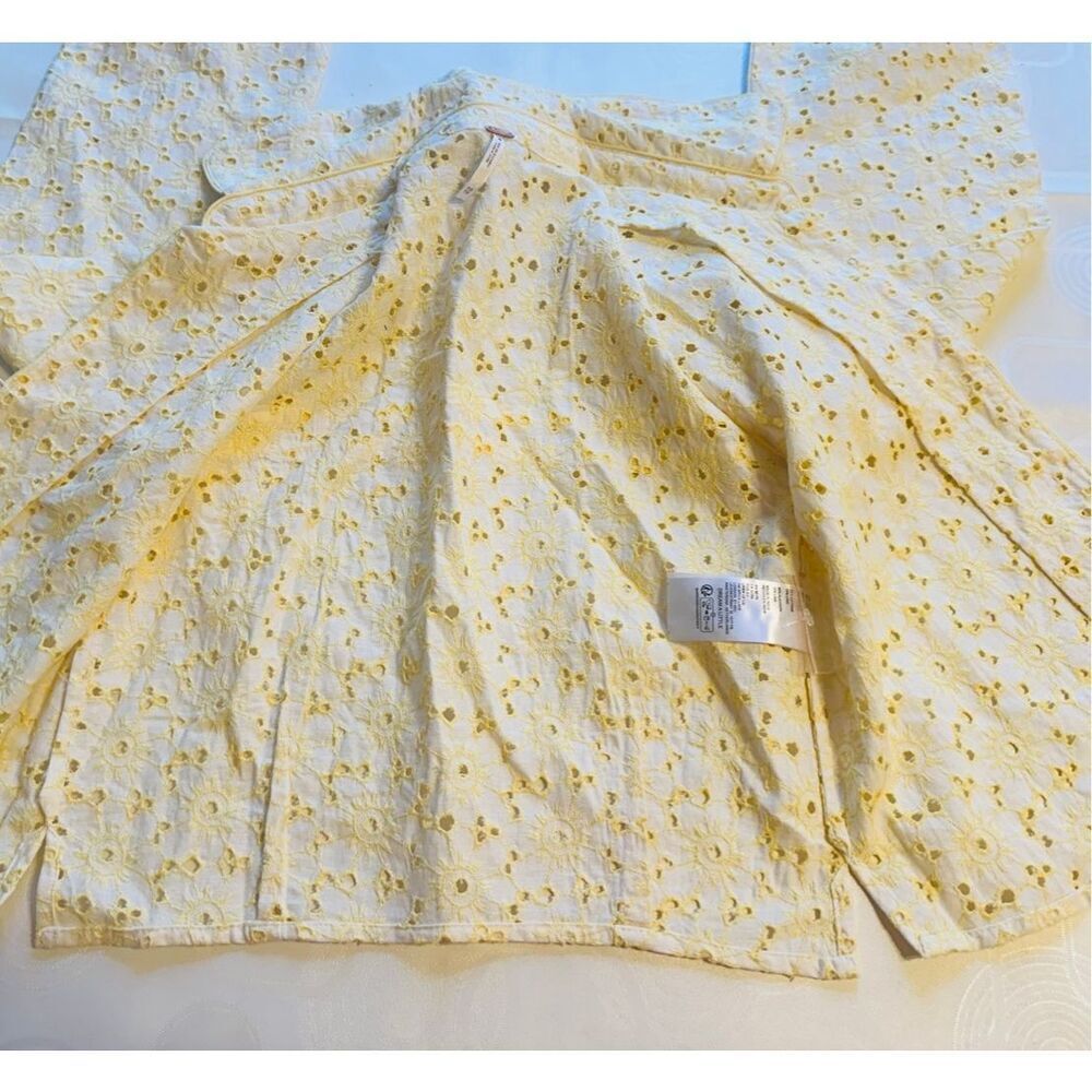 Free people Women’s long sleeved button up yellow cotton cropped tops Sz XS, NWT - Picture 12 of 14